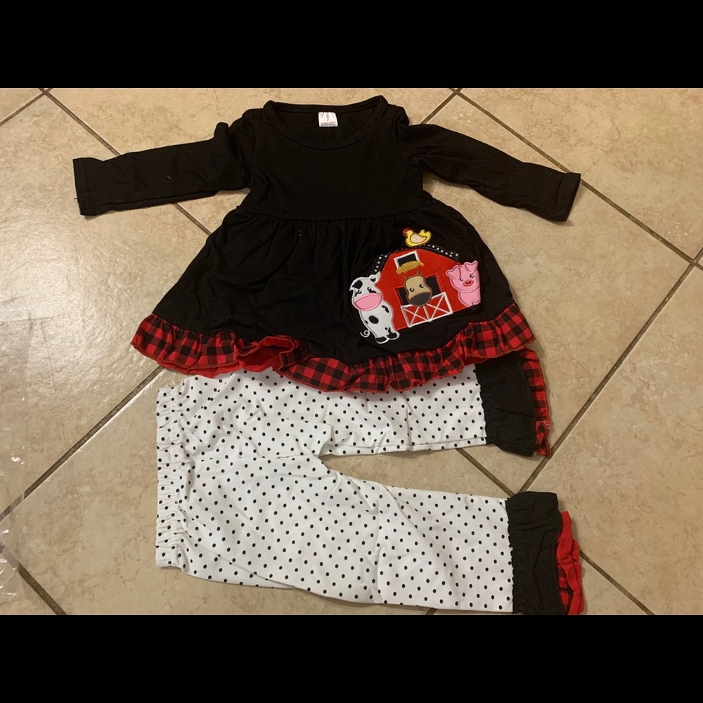 NEW BARN appliqué outfit girls